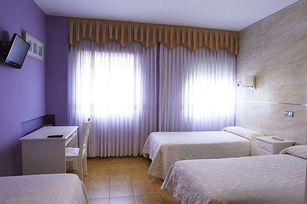 Hostal Los Angeles Madrid Dış mekan fotoğraf