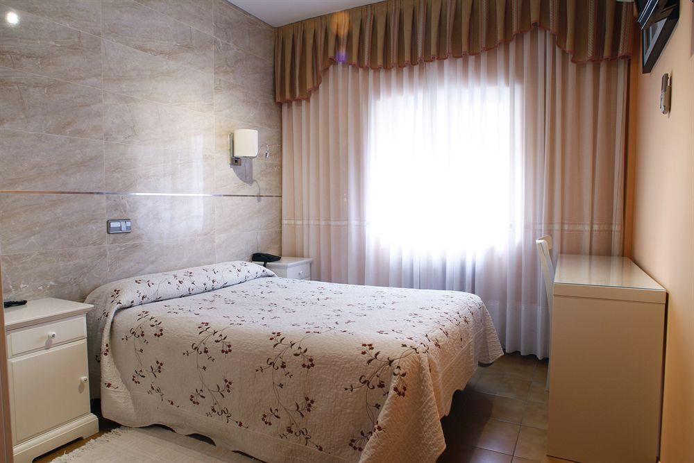 Hostal Los Angeles Madrid Dış mekan fotoğraf