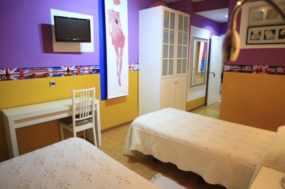 Hostal Los Angeles Madrid Dış mekan fotoğraf