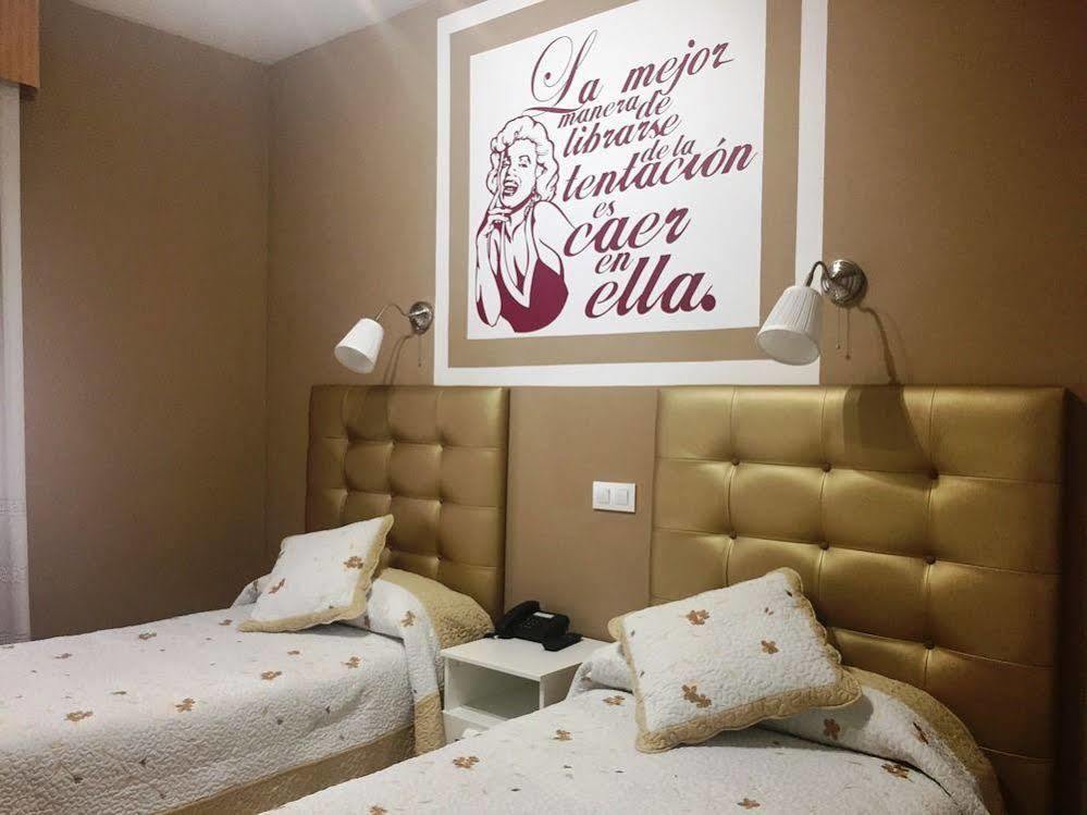 Hostal Los Angeles Madrid Dış mekan fotoğraf